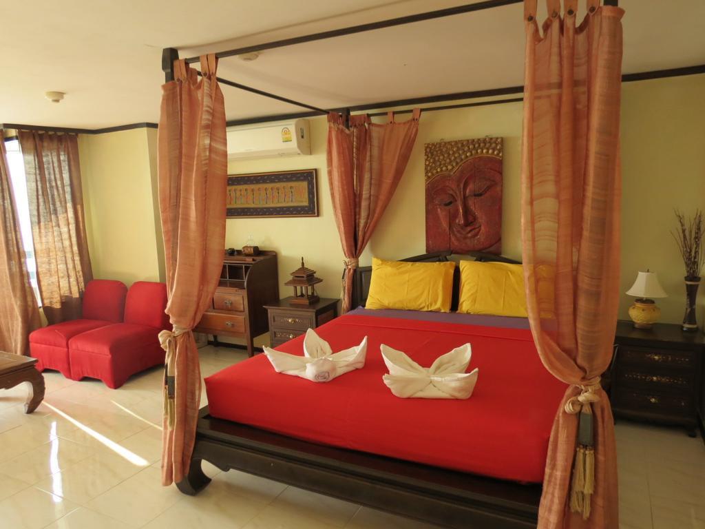 Jomtien Plaza Suite Apartments Szoba fotó