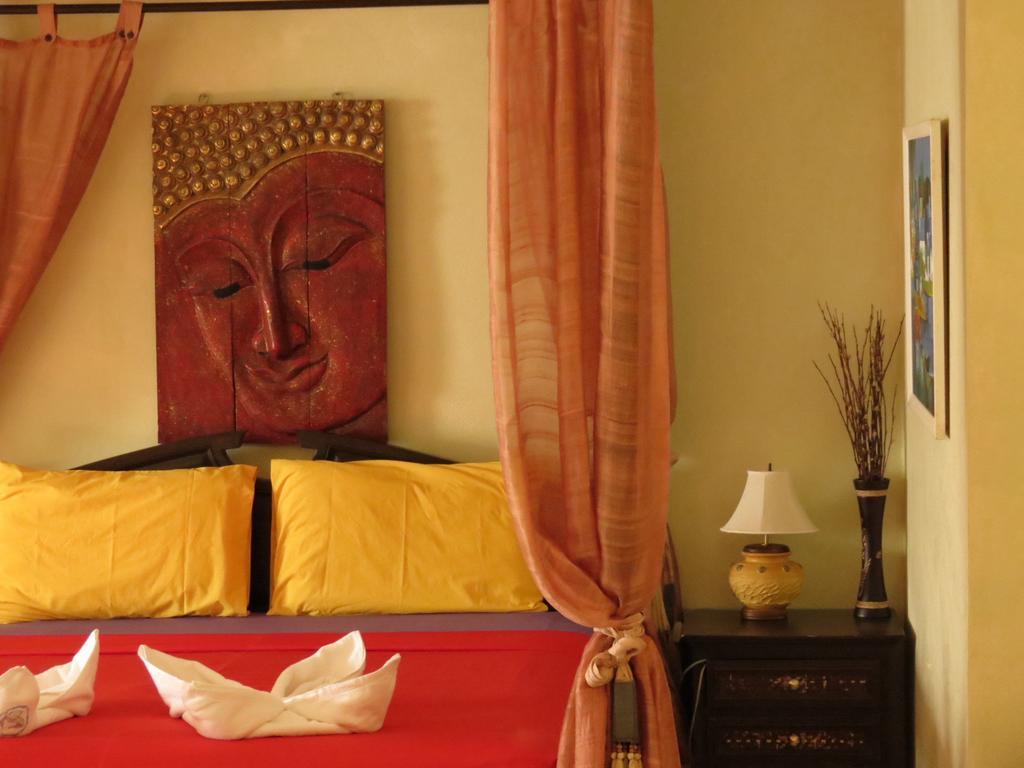 Jomtien Plaza Suite Apartments Szoba fotó