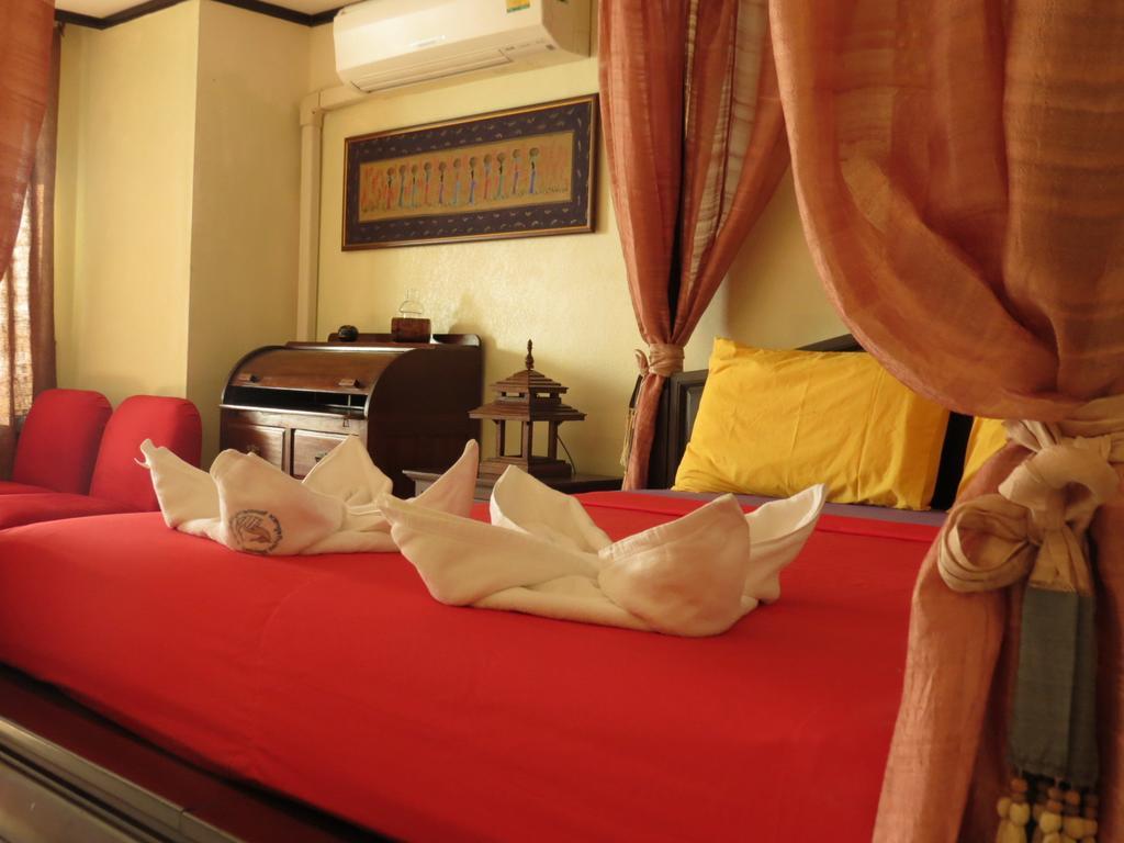 Jomtien Plaza Suite Apartments Szoba fotó