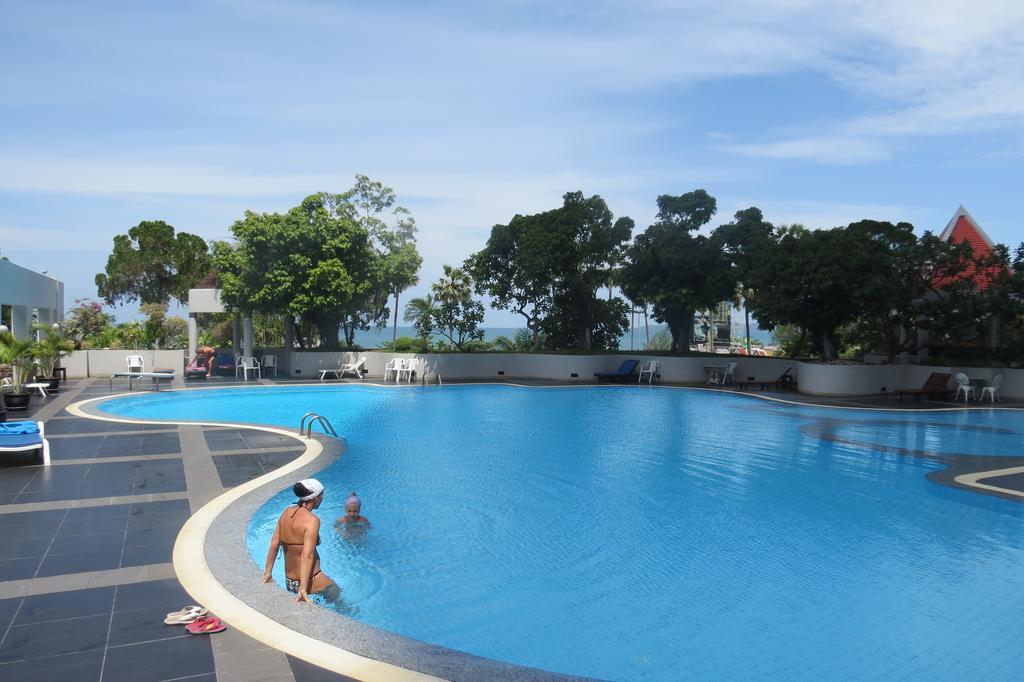 Jomtien Plaza Suite Apartments Kültér fotó